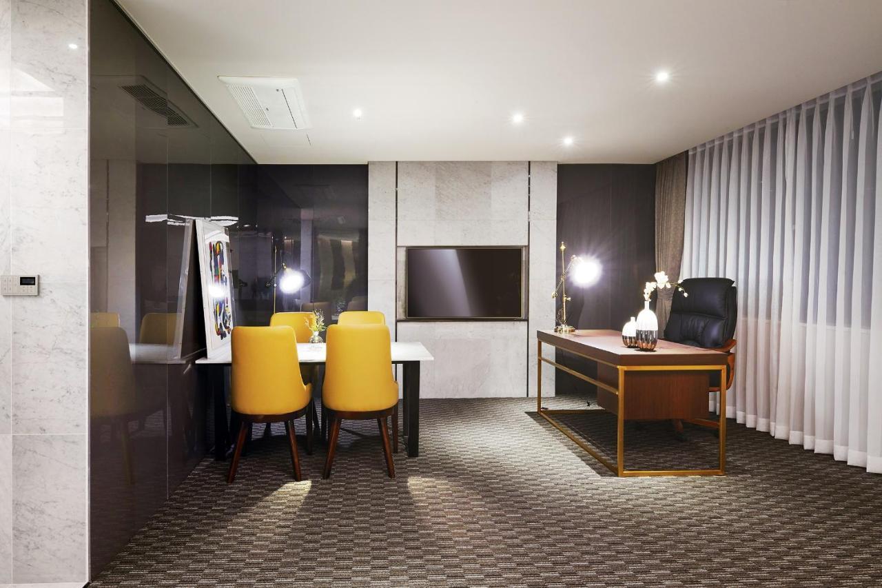 Jeongseon Intoraon Hotel Exterior photo